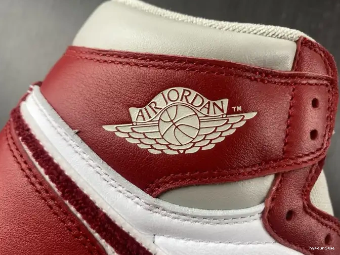 HYPE High Chenille Jordan DJ4891-061 OG 1 (W) Newstalgia 0408